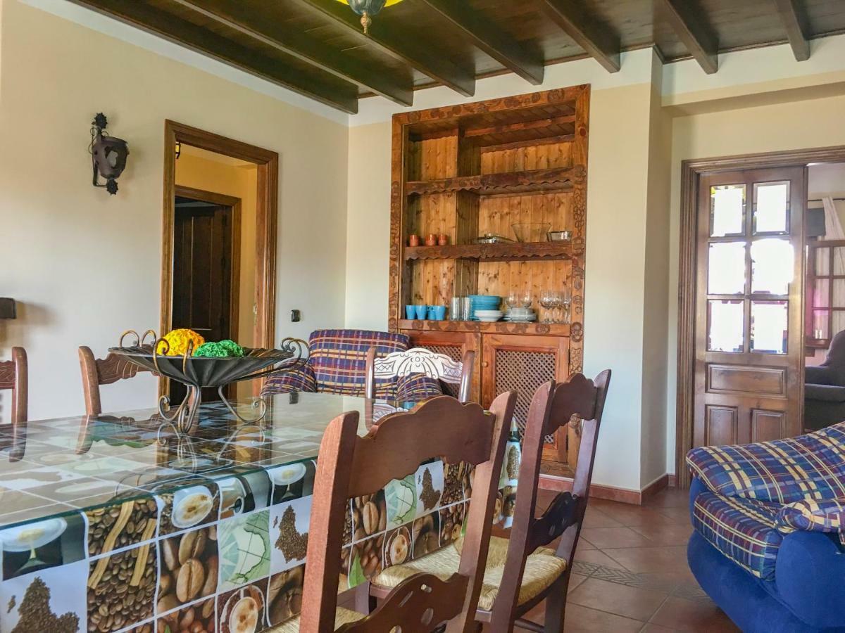 Casa De Teones Guest House Montecorto Exterior photo